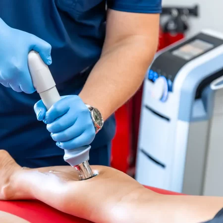 physical-therapy-shin-with-shock-wave-extracorporeal-shockwave-therapy